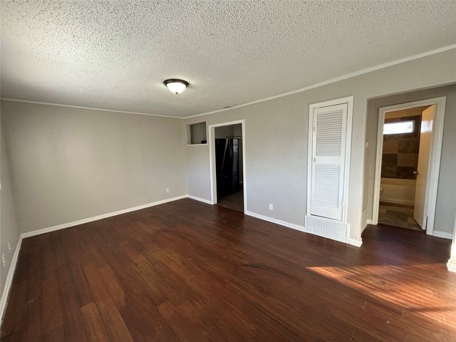 5409 Vesta Farley Road, Fort Worth, TX 76119