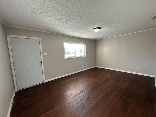 5409 Vesta Farley Road, Fort Worth, TX 76119