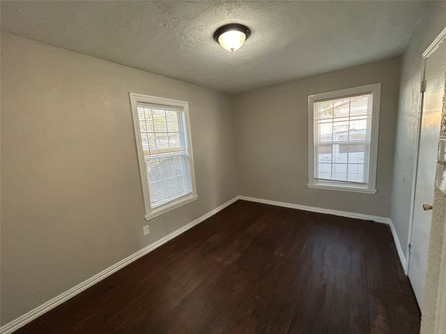 5409 Vesta Farley Road, Fort Worth, TX 76119