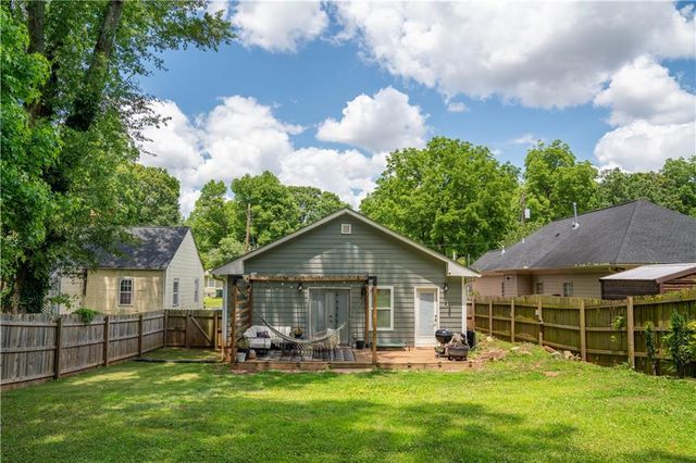 1580 Pineview SW Terrace, Atlanta, GA 30311