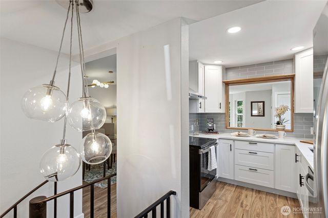 302 S Barton Street, Seattle, WA 98108