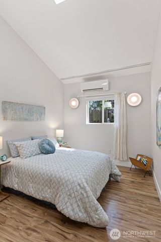 302 S Barton Street, Seattle, WA 98108