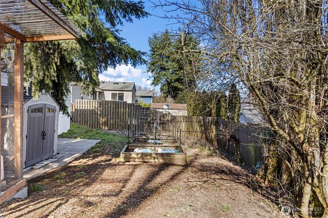 302 S Barton Street, Seattle, WA 98108
