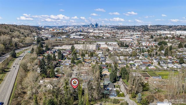 302 S Barton Street, Seattle, WA 98108