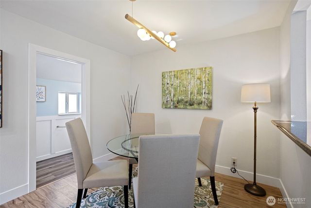 302 S Barton Street, Seattle, WA 98108