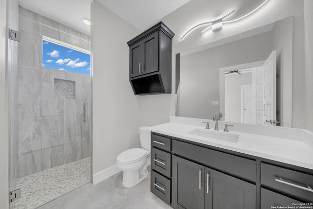 106 County Road 2730, Mico, TX 78056