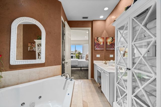 2720 NE 15th Street 303, Fort Lauderdale, FL 33304