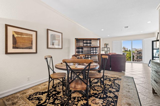 2720 NE 15th Street 303, Fort Lauderdale, FL 33304