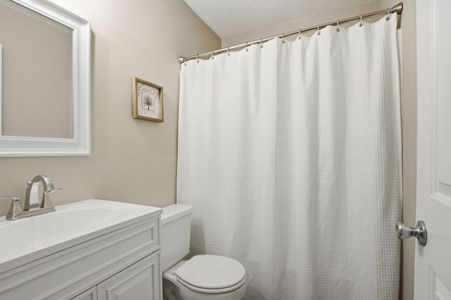 203 Dogwood Ln, Smyrna, TN 37167