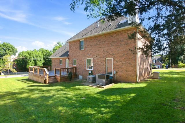 203 Dogwood Ln, Smyrna, TN 37167