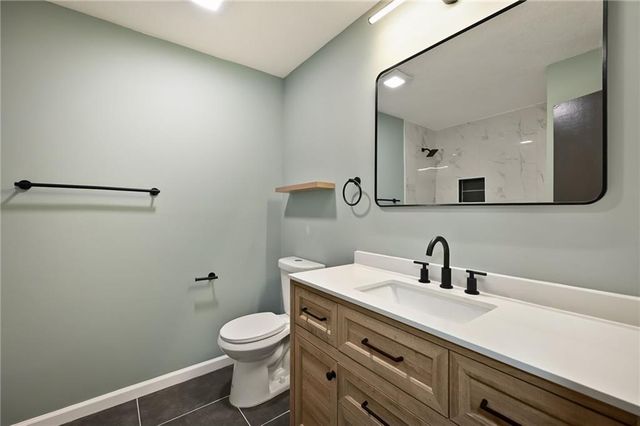 9401 W 82nd Street, Overland Park, KS 66204