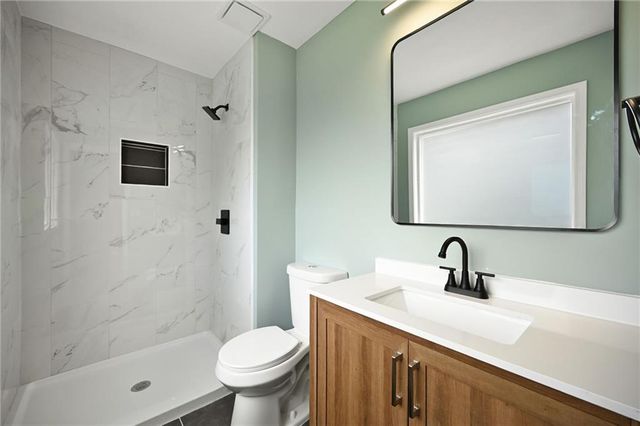 9401 W 82nd Street, Overland Park, KS 66204