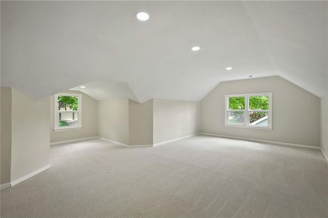 9401 W 82nd Street, Overland Park, KS 66204