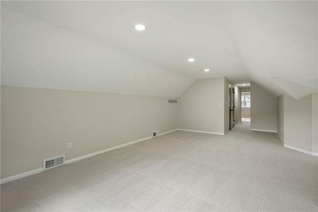 9401 W 82nd Street, Overland Park, KS 66204