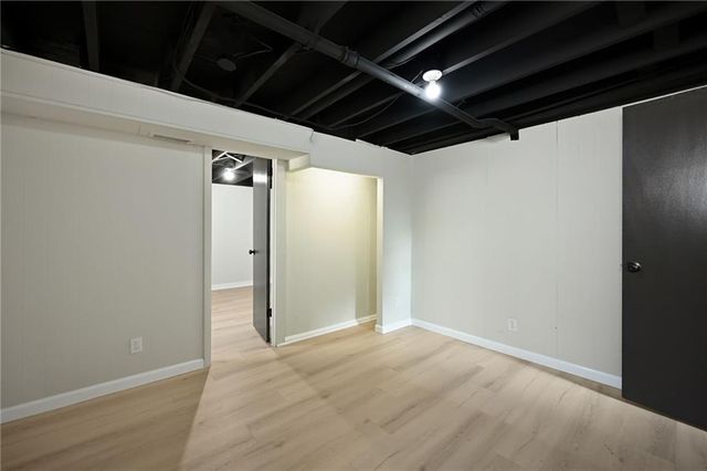9401 W 82nd Street, Overland Park, KS 66204