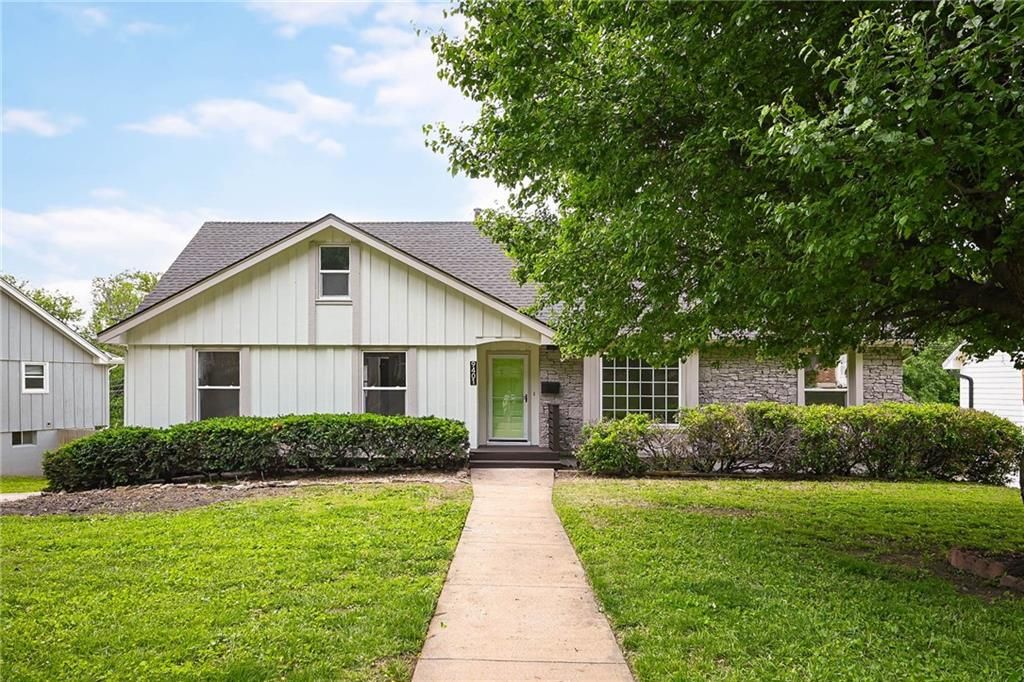 9401 W 82nd Street, Overland Park, KS 66204
