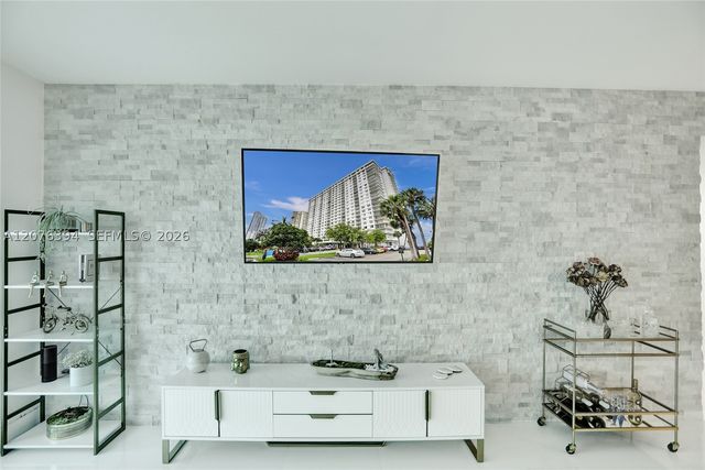 500 Bayview Dr 1924, Sunny Isles Beach, FL 33160