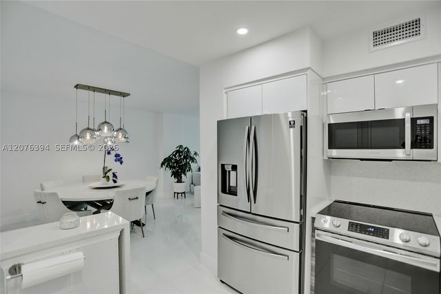 500 Bayview Dr 1924, Sunny Isles Beach, FL 33160