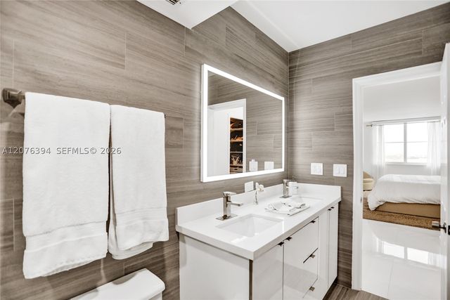 500 Bayview Dr 1924, Sunny Isles Beach, FL 33160