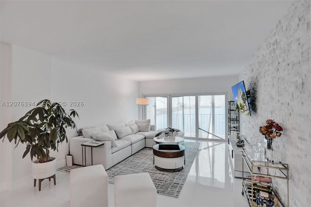 500 Bayview Dr 1924, Sunny Isles Beach, FL 33160
