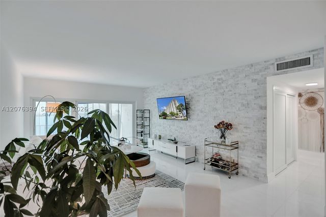 500 Bayview Dr 1924, Sunny Isles Beach, FL 33160