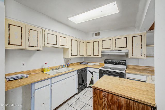 4758 E 26th Street, Tucson, AZ 85711