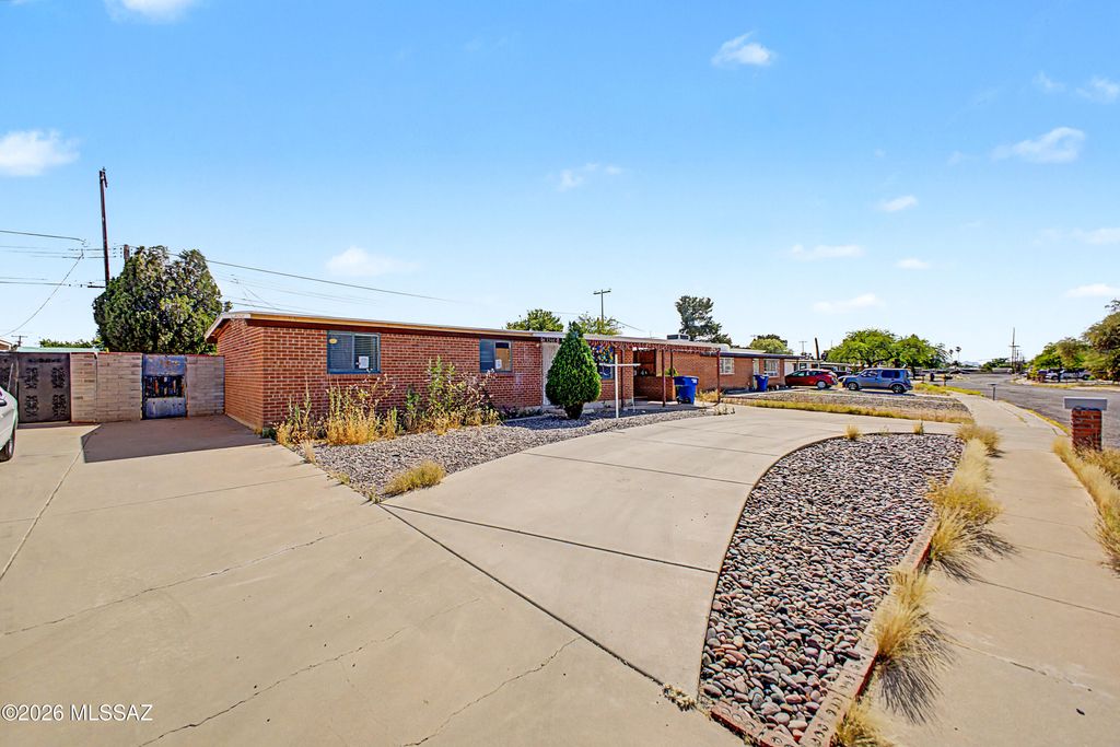 4758 E 26th Street, Tucson, AZ 85711