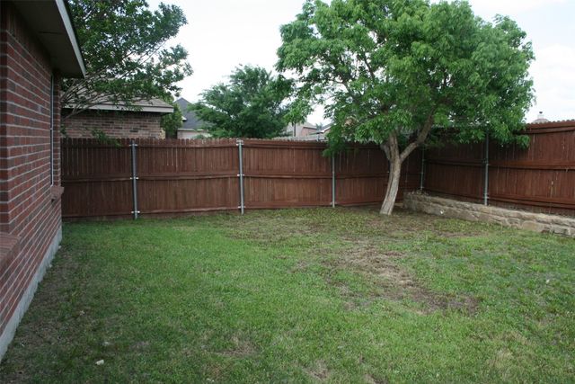 704 Windflower Drive, Fate, TX 75087
