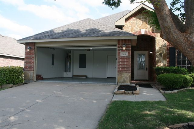 704 Windflower Drive, Fate, TX 75087
