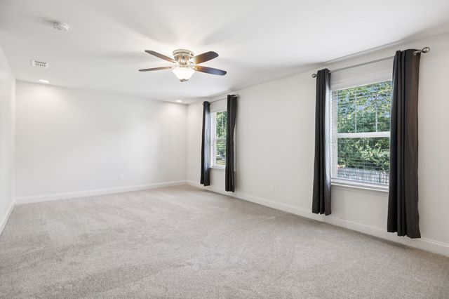 526 Vintage Green Ln, Franklin, TN 37064