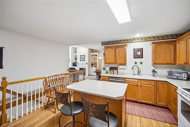 2300 E Luster Lane 5, Des Moines, IA 50320