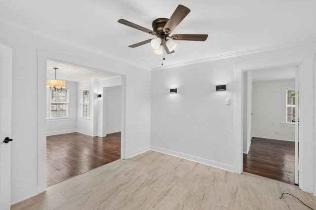 110 Woodcraft Dr, Murfreesboro, TN 37127