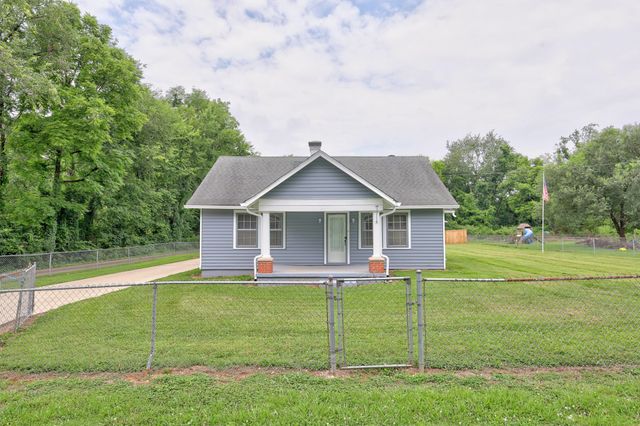 110 Woodcraft Dr, Murfreesboro, TN 37127