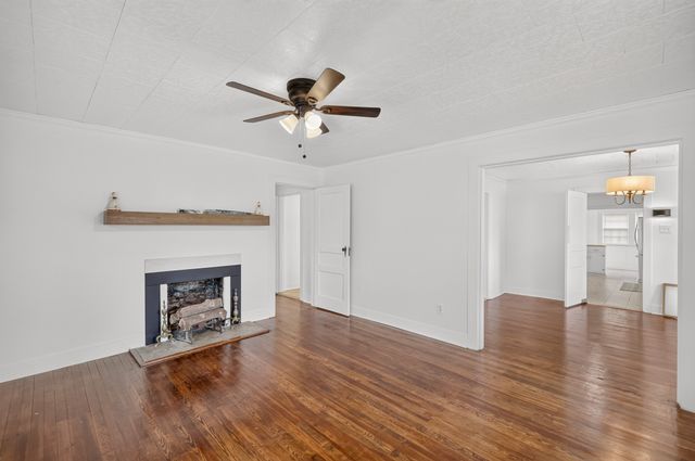110 Woodcraft Dr, Murfreesboro, TN 37127