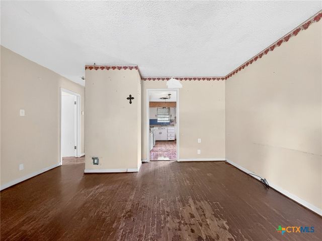 1101 S 2nd Street, Killeen, TX 76541