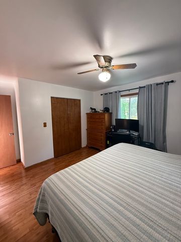 29W313 Ray Avenue, West Chicago, IL 60185