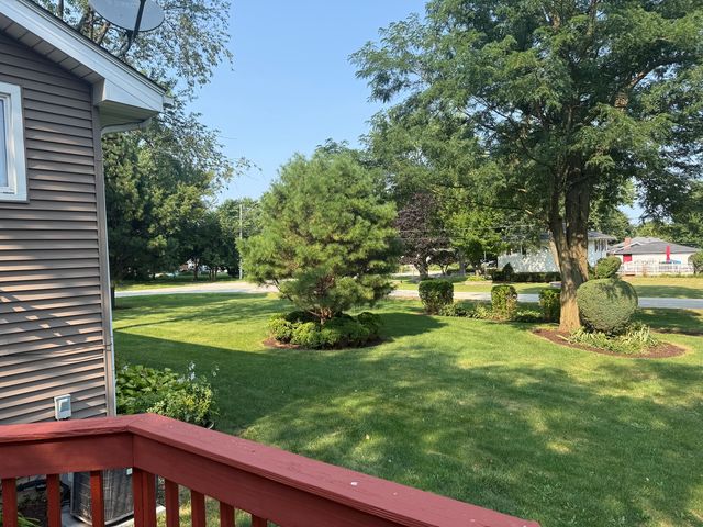 29W313 Ray Avenue, West Chicago, IL 60185