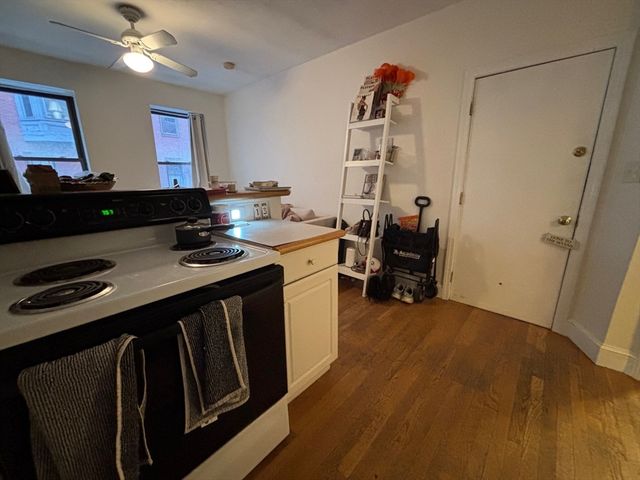 15 Irving St. 1, Boston, MA 02114