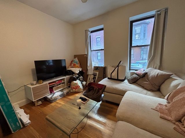 15 Irving St. 1, Boston, MA 02114