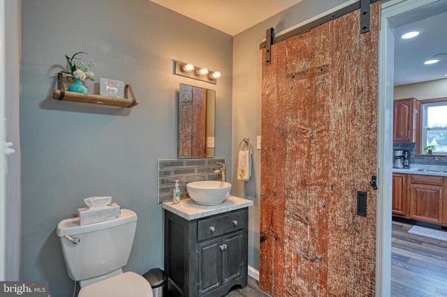3320 ROTHSVILLE, Akron, PA 17501