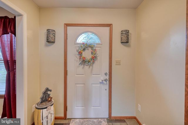 3320 ROTHSVILLE, Akron, PA 17501
