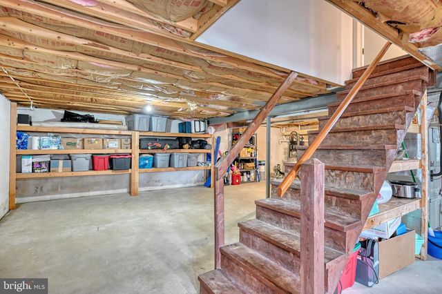 3320 ROTHSVILLE, Akron, PA 17501