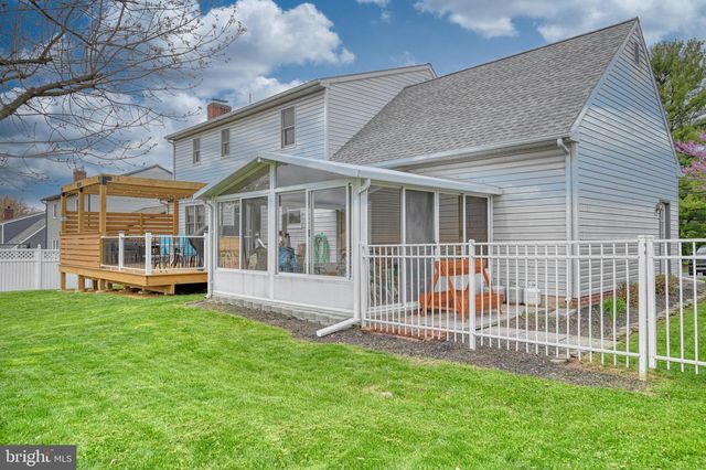 3320 ROTHSVILLE, Akron, PA 17501