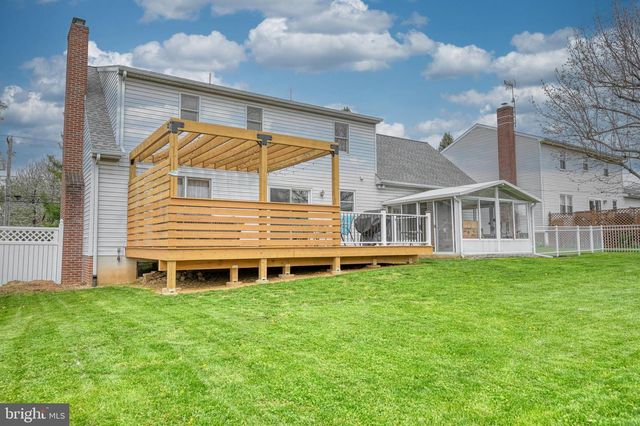 3320 ROTHSVILLE, Akron, PA 17501