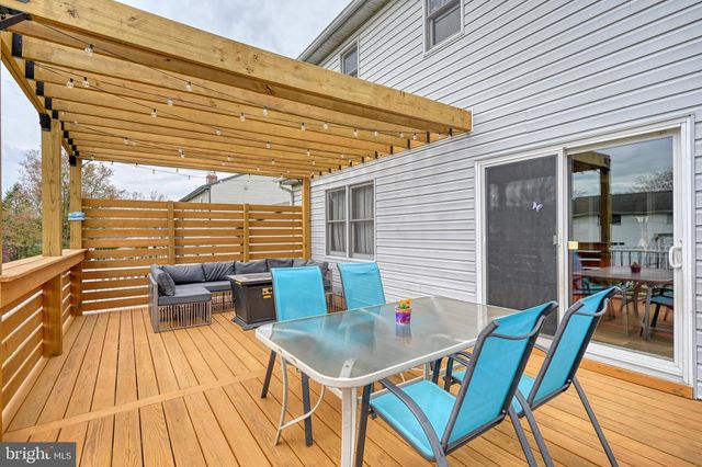 3320 ROTHSVILLE, Akron, PA 17501