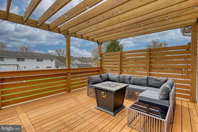 3320 ROTHSVILLE, Akron, PA 17501