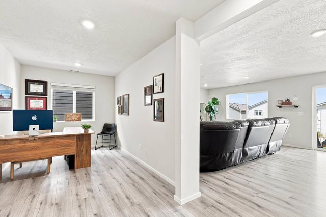 4406 W Connaught Ave, Spokane, WA 99208