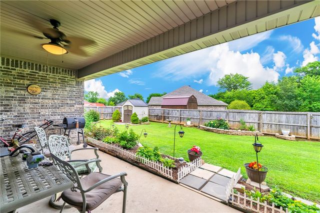 3956 Glenbrook Loop, Springdale, AR 72764