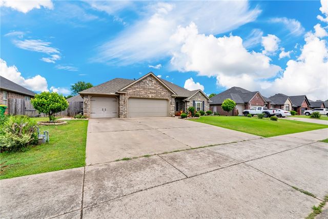 3956 Glenbrook Loop, Springdale, AR 72764