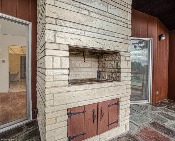 10128 S Kenton Avenue, Oak Lawn, IL 60453